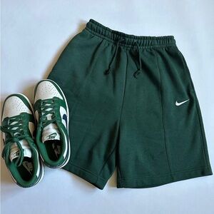 Nike Collection Fleece high-rise shorts in green